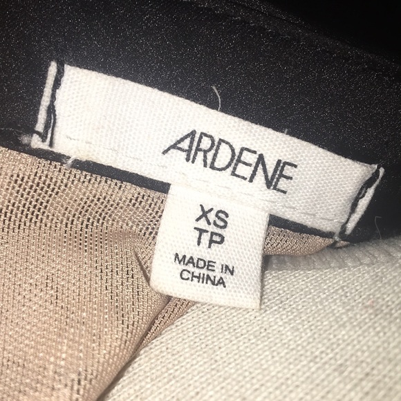 Cute top ❤️🤍 - Picture 7 of 7